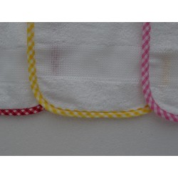 3 bavaglini serie scozzese con tela aida da ricamare a punto croce variante 1