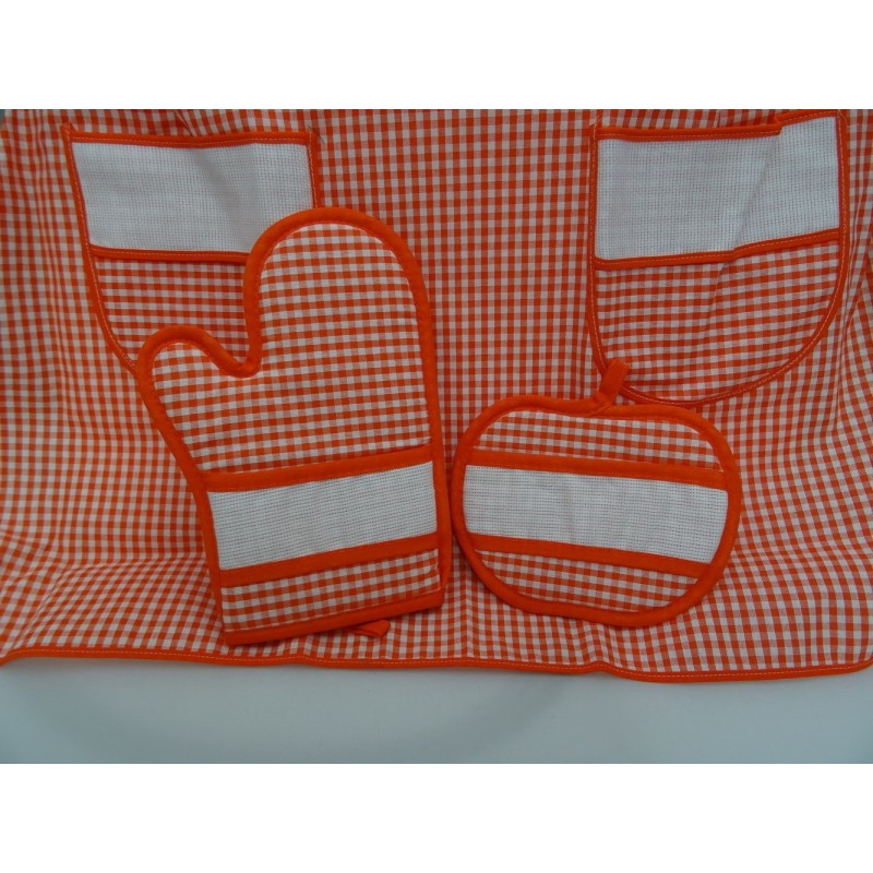 Tris Zara: grembiule, guanto forno e presina, rosso