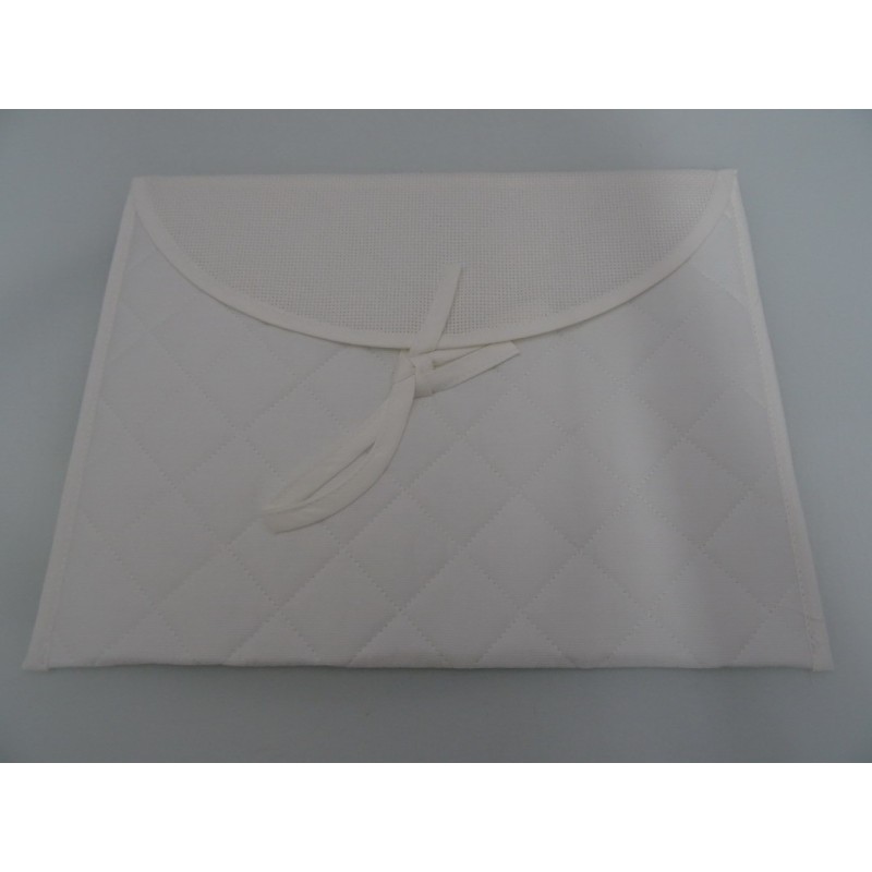 Busta Corredino trapuntata, con tela aida col. avorio