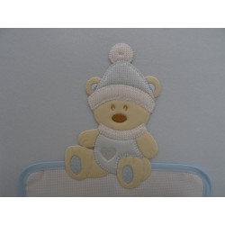 Copertina da culla in pile " ORSETTO CON CUFFIETTA " colore celeste, ricamabile