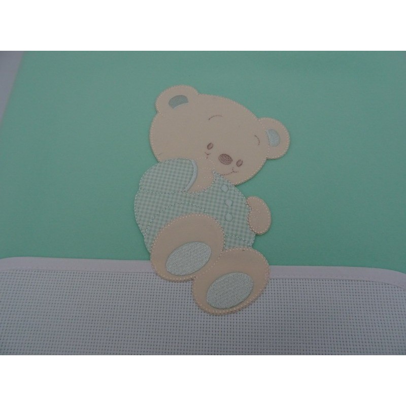 Copertina in pile da lettino " ORSETTO ", colore verde, ricamabile a punto croce con inserto in tela aida