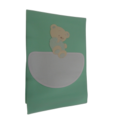 Copertina in pile da lettino " ORSETTO ", colore verde, ricamabile a punto croce con inserto in tela aida