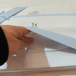 Lenzuolino da ricamare 90x120 col. cielo, bordo piquet celeste