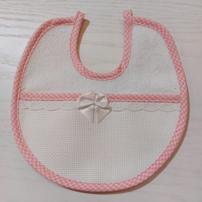 Bavaglino ricamabile con tela aida Art. 229052 Rosa