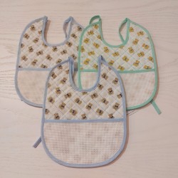 3 Bavaglini serie DUDU con tela aida da ricamare a punto croce col. azzurro, giallo, verde