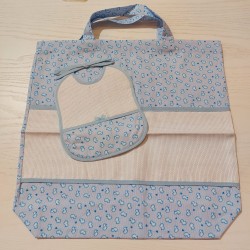 Borsa nursery portatutto + bavaglino con tela aida, set ricamabile a punto croce col. rosa
